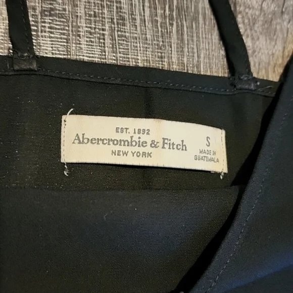 🍁 Abercrombie & Fitch strappy Tank Top 🍁 - Picture 2 of 3